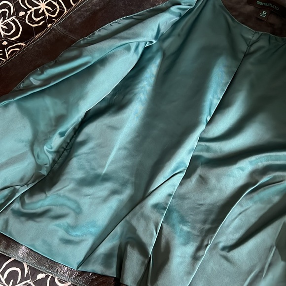 Leather jacket - Picture 5 of 5